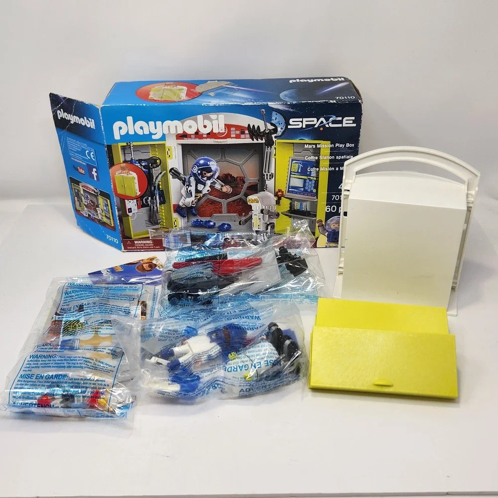 Playmobil Space Mars Mission 70110 Playset 60 Pieces 100% Complete Open Box